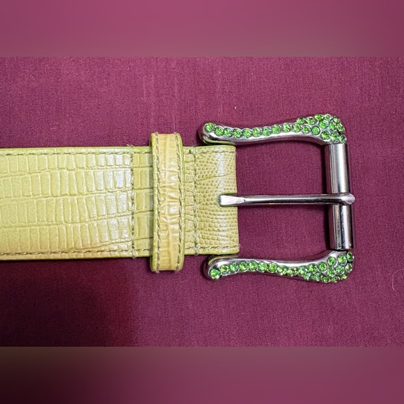 Guess Green Leather Belt with Chain Accents - Picture 2 of 5
